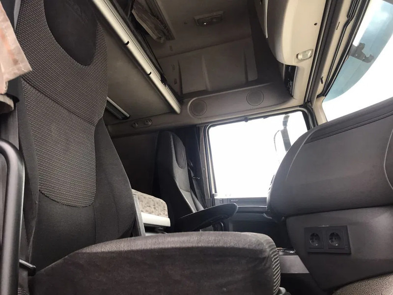 Tracteur routier DAF XF 460 FT EURO 6 INTARDER: photos 17