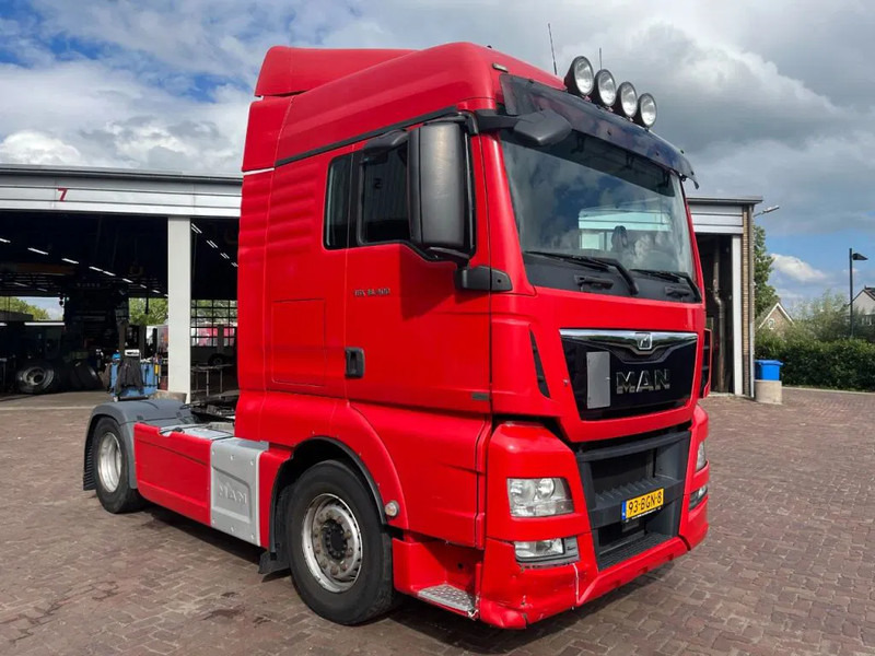 MAN TGX 18.400 EURO 6 - Tracteur routier: photos 3 MAN TGX 18.400 EURO 6 - Tracteur routier: photos 3