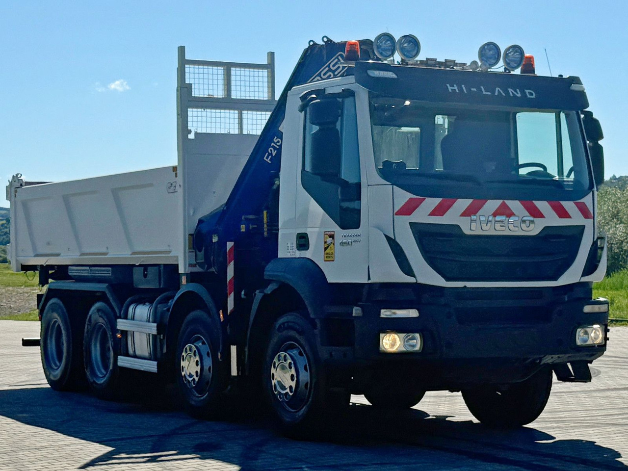 Iveco TRAKKER 450 * FASSI F215A.0.22 + FUNK / 8x4 *TOP - Camion benne, Camion grue: photos 4 Iveco TRAKKER 450 * FASSI F215A.0.22 + FUNK / 8x4 *TOP - Camion benne, Camion grue: photos 4