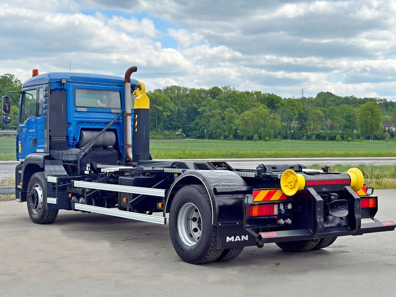 Camion ampliroll MAN TGA 18.310 Abrollkipper * Top Zustand! MAN TGA 18.310 Abrollkipper * Top Zustand!: photos 8