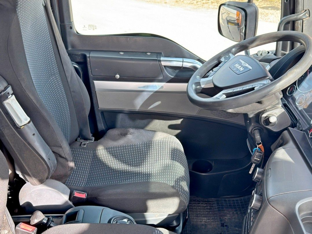 Camion benne, Camion grue MAN TGM 26.290* KIPPER 4,60m*HIAB 111 B-3 HIDUO/FUNK: photos 13