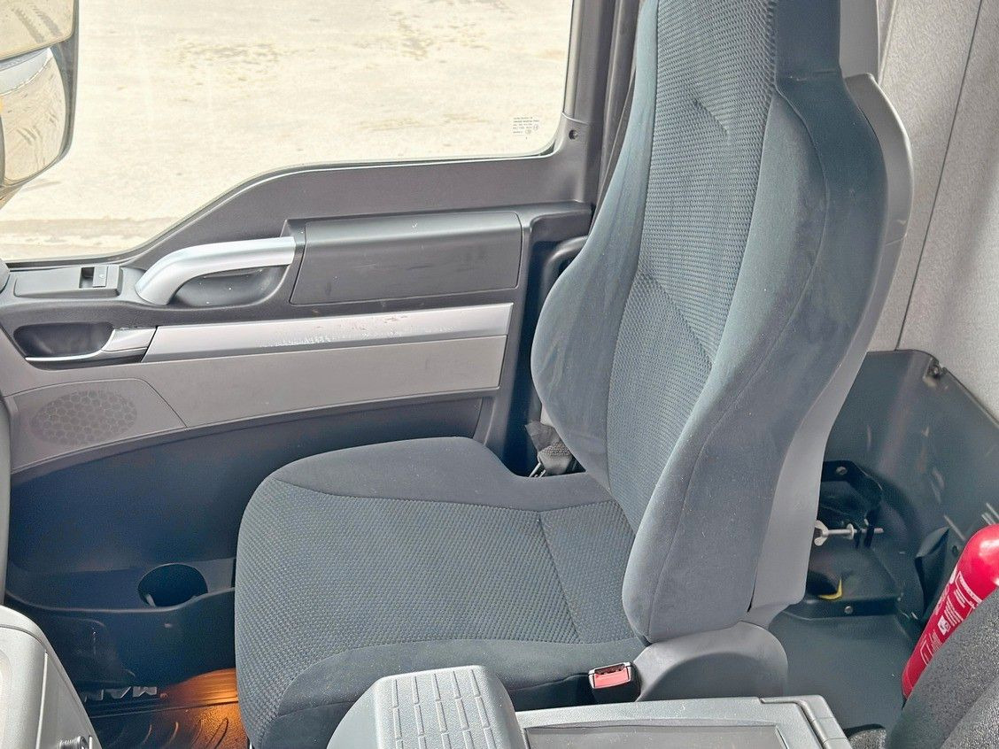 Camion benne, Camion grue MAN TGS 35.400 * HIAB 244 EP - 5 HIPRO + FUNK * 8x4: photos 11 Camion benne, Camion grue MAN TGS 35.400 * HIAB 244 EP - 5 HIPRO + FUNK * 8x4: photos 11