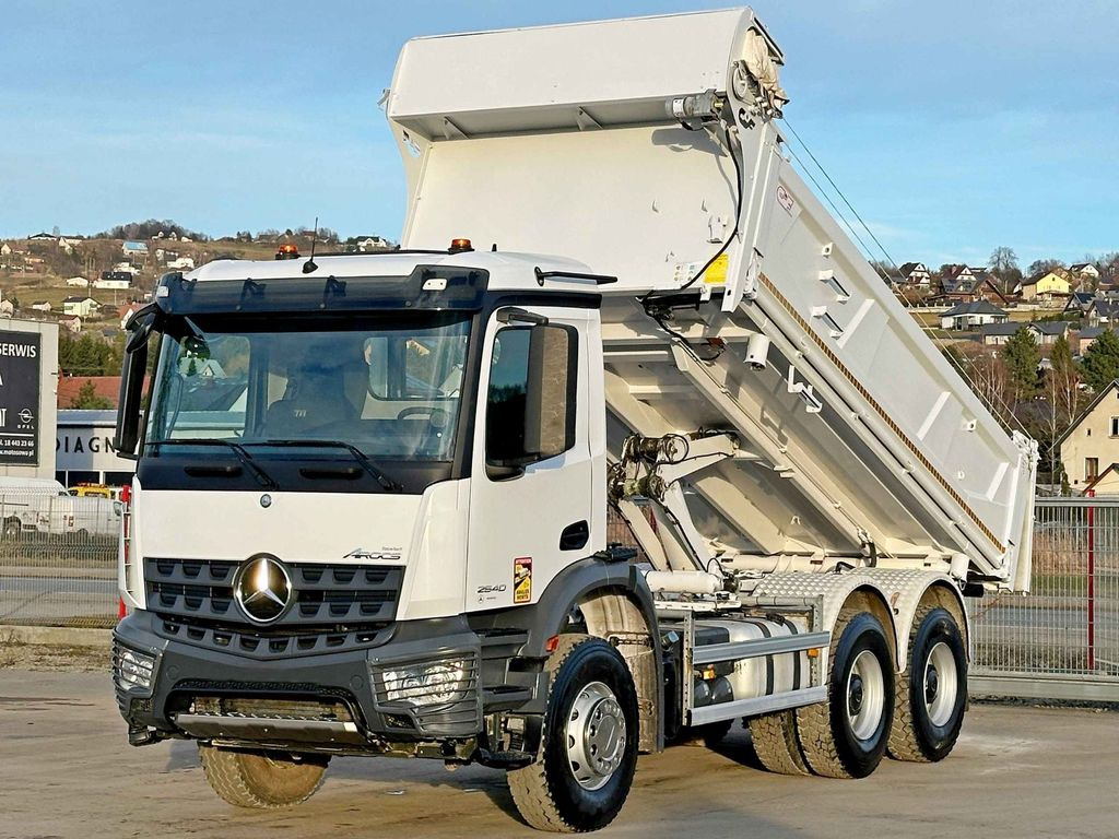 Mercedes-Benz AROCS 3240* KIPPER 5,10 + BORDMATIC / 6x4 - Camion benne: photos 2 Mercedes-Benz AROCS 3240* KIPPER 5,10 + BORDMATIC / 6x4 - Camion benne: photos 2