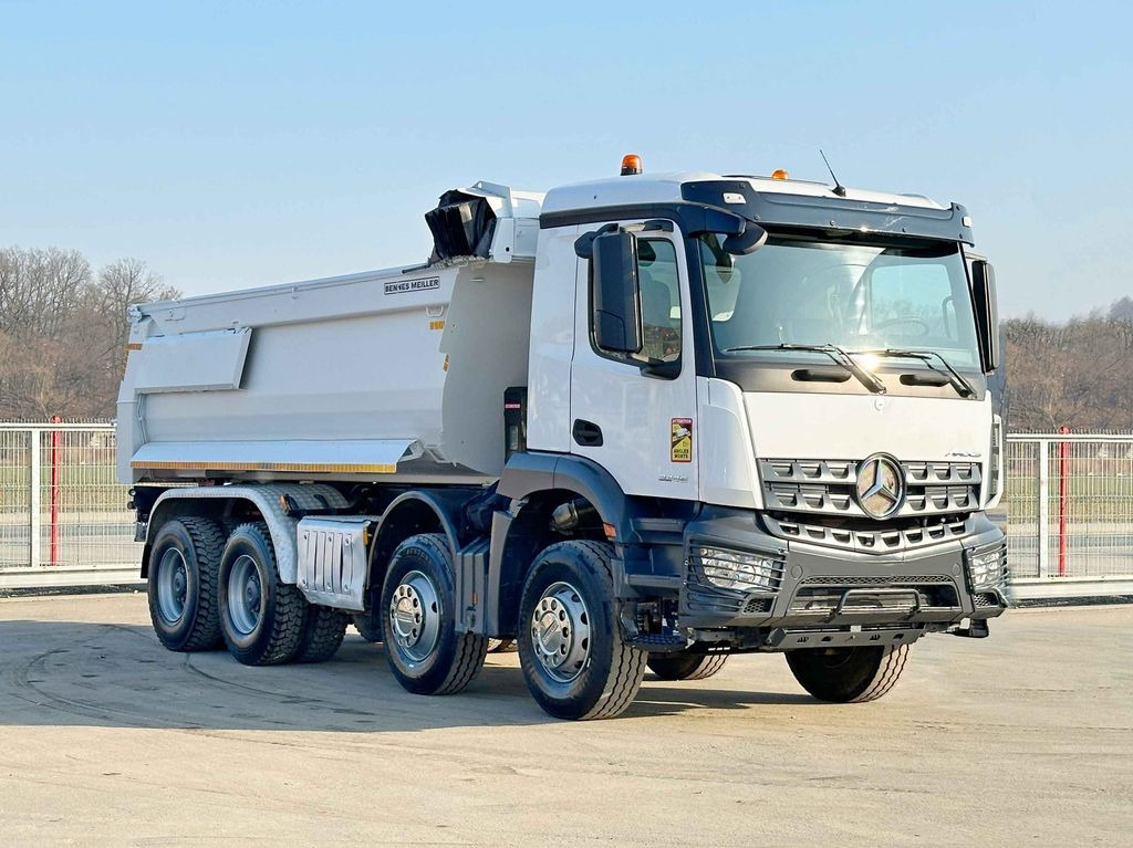 Mercedes-Benz AROCS 3246* KIPPER / 8x4 * TOPZUSTAND - Camion benne: photos 1 Mercedes-Benz AROCS 3246* KIPPER / 8x4 * TOPZUSTAND - Camion benne: photos 1