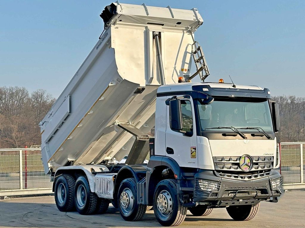 Mercedes-Benz AROCS 3246* KIPPER / 8x4 * TOPZUSTAND - Camion benne: photos 3 Mercedes-Benz AROCS 3246* KIPPER / 8x4 * TOPZUSTAND - Camion benne: photos 3
