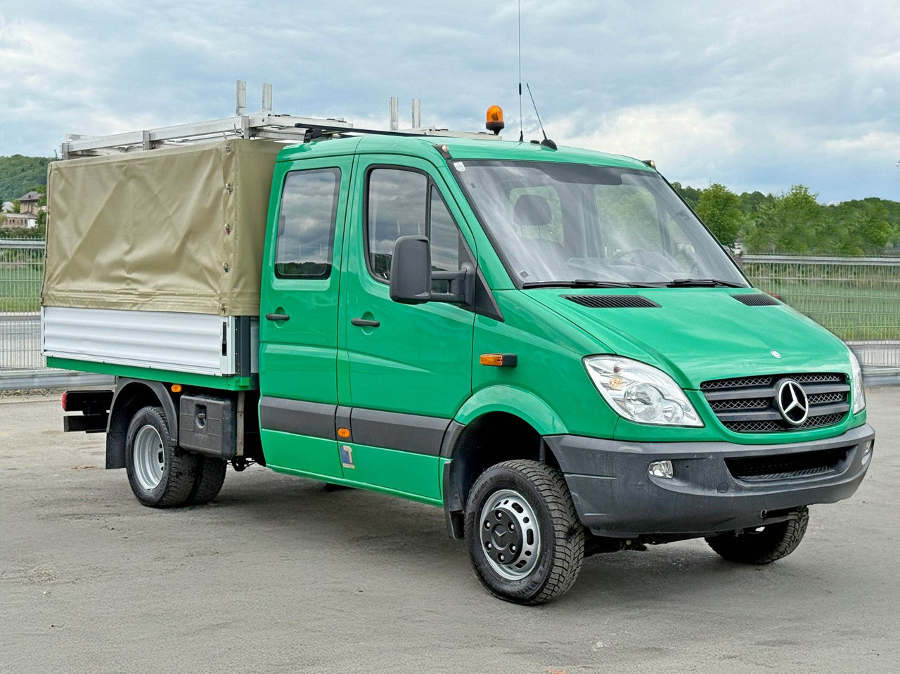 Mercedes-Benz Sprinter 516 CDI* Doppel Kabine! 4x4 *TOPZUSTAND - Utilitaire benne: photos 4 Mercedes-Benz Sprinter 516 CDI* Doppel Kabine! 4x4 *TOPZUSTAND - Utilitaire benne: photos 4