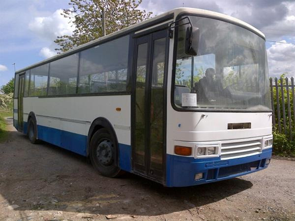 1993 VOLVO B10m 10 METRE BUS LEFT HAND DRIVE - Bus interurbain: photos 1 1993 VOLVO B10m 10 METRE BUS LEFT HAND DRIVE - Bus interurbain: photos 1