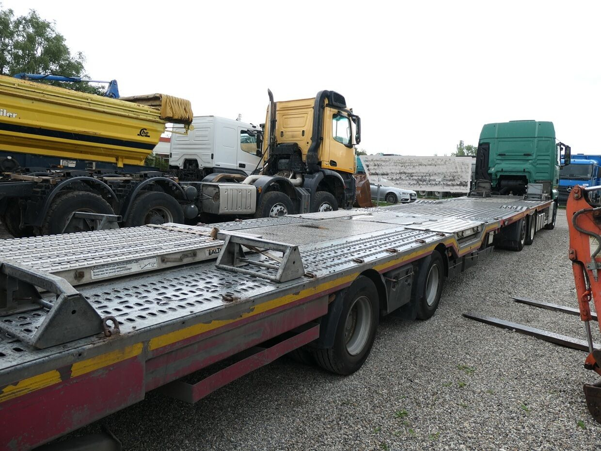 MAN TGX 24 24.500 - Camion porte-voitures: photos 5 MAN TGX 24 24.500 - Camion porte-voitures: photos 5