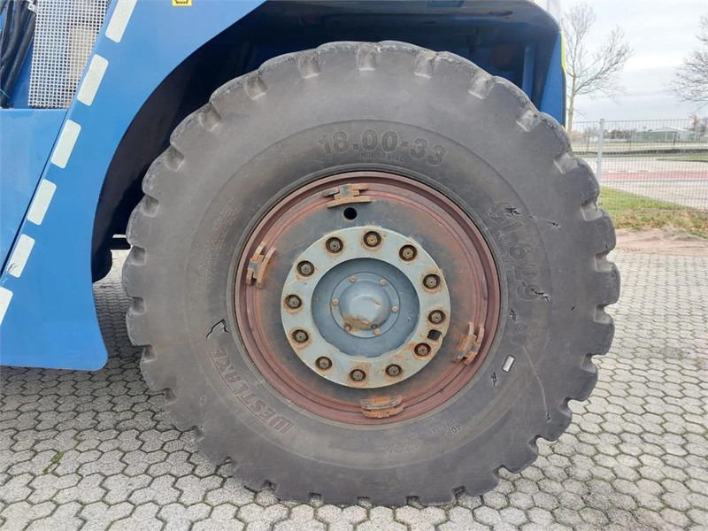 Reach stacker KONECRANES SMV 4531 CC5: photos 14 Reach stacker KONECRANES SMV 4531 CC5: photos 14