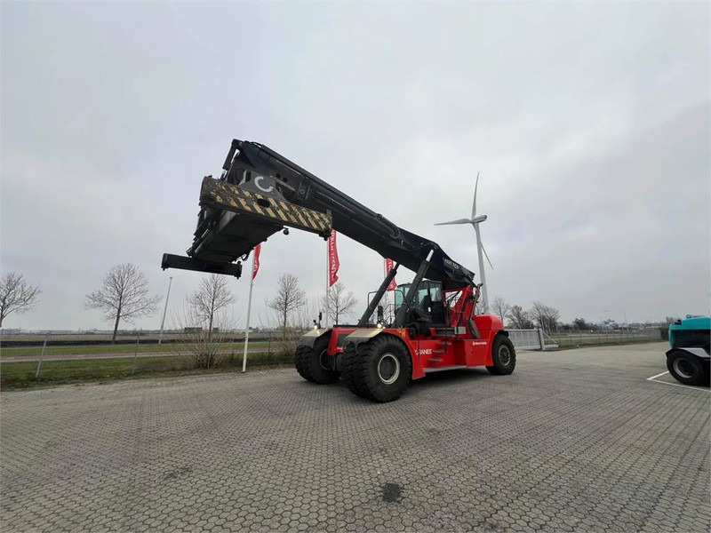 KONECRANES SMV 4531 TC5 - Reach stacker: photos 4 KONECRANES SMV 4531 TC5 - Reach stacker: photos 4