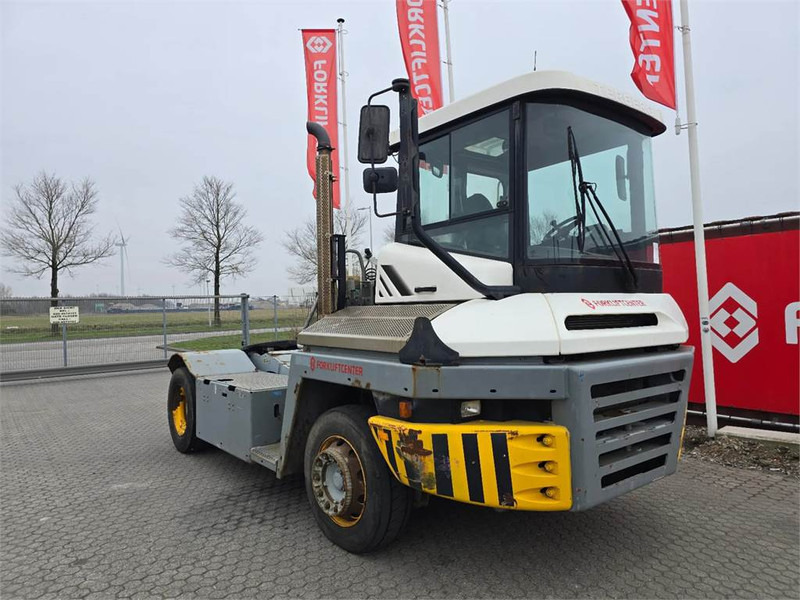 Terberg TT223 - Tracteur portuaire: photos 1 Terberg TT223 - Tracteur portuaire: photos 1