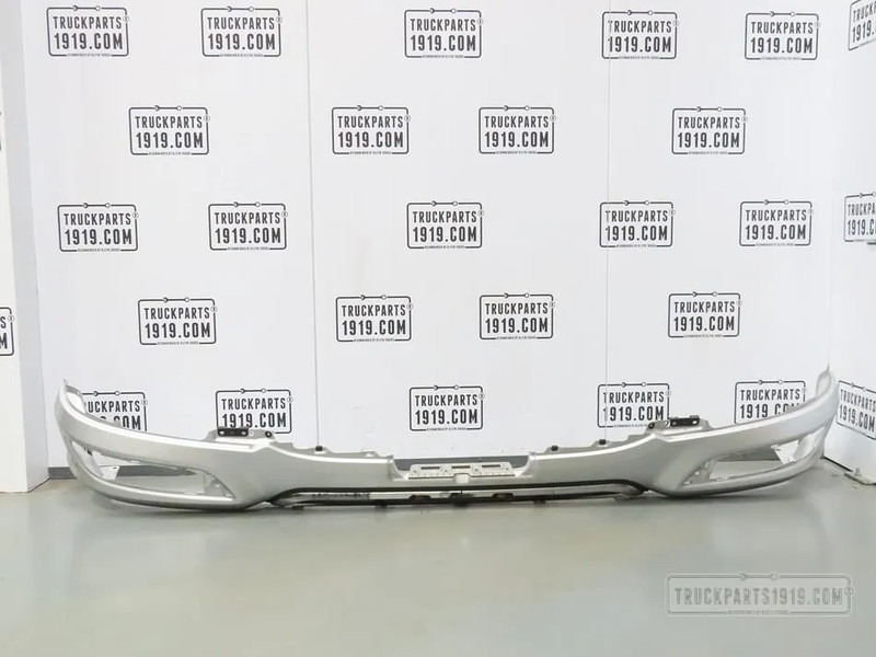 DAF 1953385 Bumper XF 106 - Pare-chocs pour Camion: photos 1 DAF 1953385 Bumper XF 106 - Pare-chocs pour Camion: photos 1