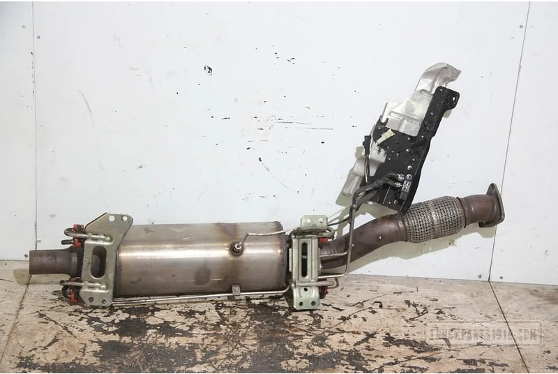 Fiat Exhaust System Katalysator +flexpijp - Catalyseur pour Camion: photos 1 Fiat Exhaust System Katalysator +flexpijp - Catalyseur pour Camion: photos 1