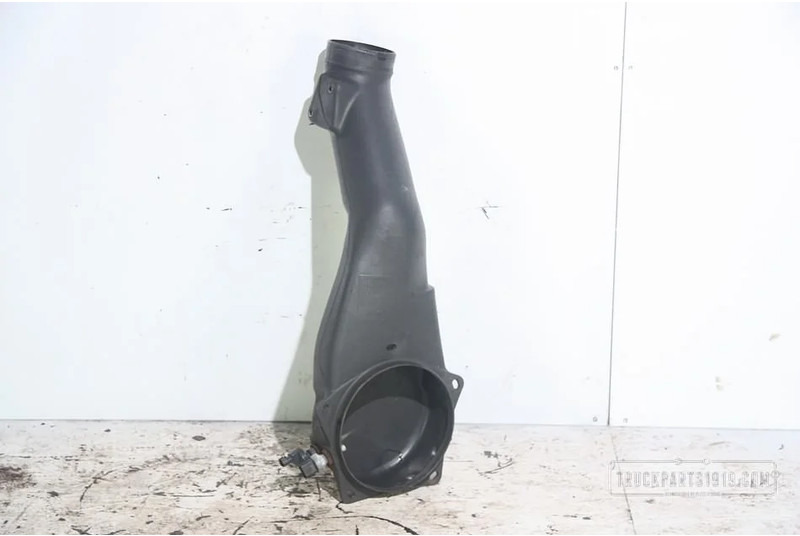 Iveco Body & Chassis Parts lucht filter buis - Système d'admission d'air pour Camion: photos 1 Iveco Body & Chassis Parts lucht filter buis - Système d'admission d'air pour Camion: photos 1