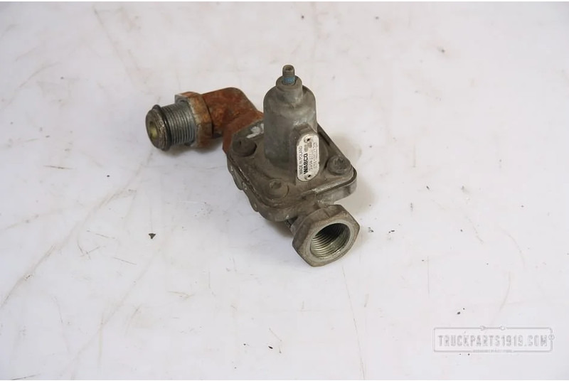 Iveco Compressed Air System Overdruk ventiel - Valve pour Camion: photos 1 Iveco Compressed Air System Overdruk ventiel - Valve pour Camion: photos 1