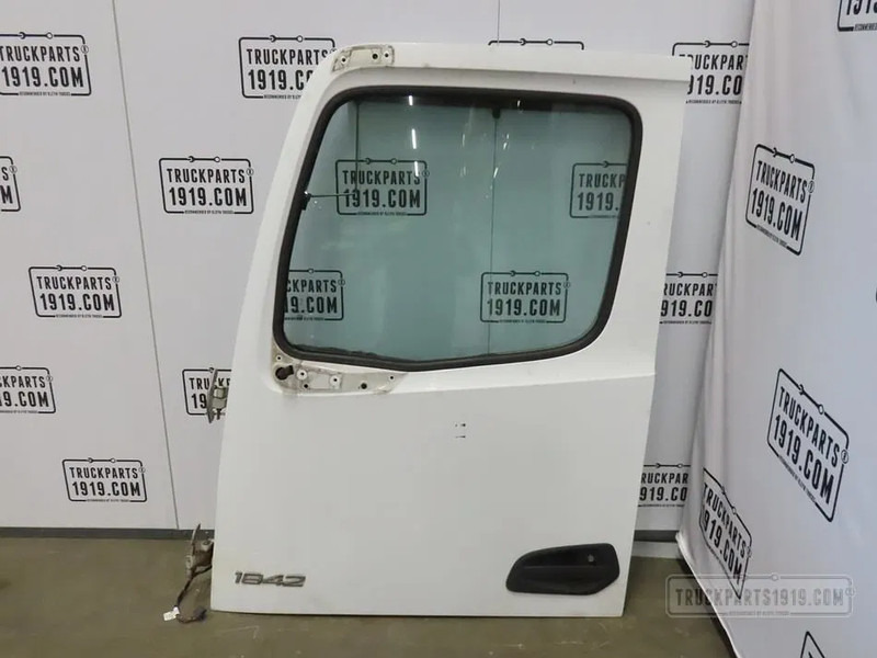 Mercedes-Benz Body & Chassis Parts Portier Li. MB MP4 - Portière et pièces pour Camion: photos 3 Mercedes-Benz Body & Chassis Parts Portier Li. MB MP4 - Portière et pièces pour Camion: photos 3