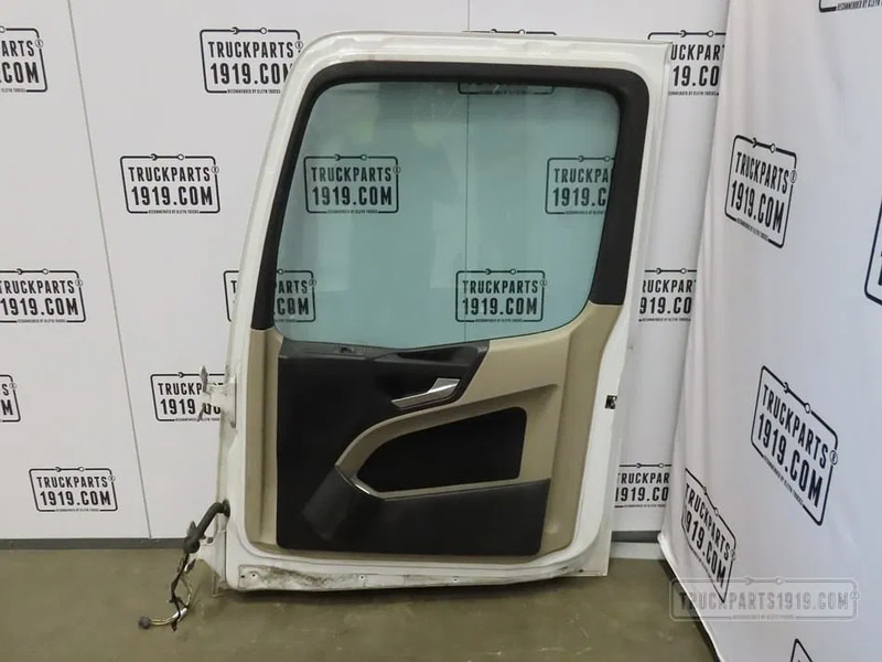 Mercedes-Benz Body & Chassis Parts Portier Re. MB MP4 - Portière et pièces pour Camion: photos 4 Mercedes-Benz Body & Chassis Parts Portier Re. MB MP4 - Portière et pièces pour Camion: photos 4