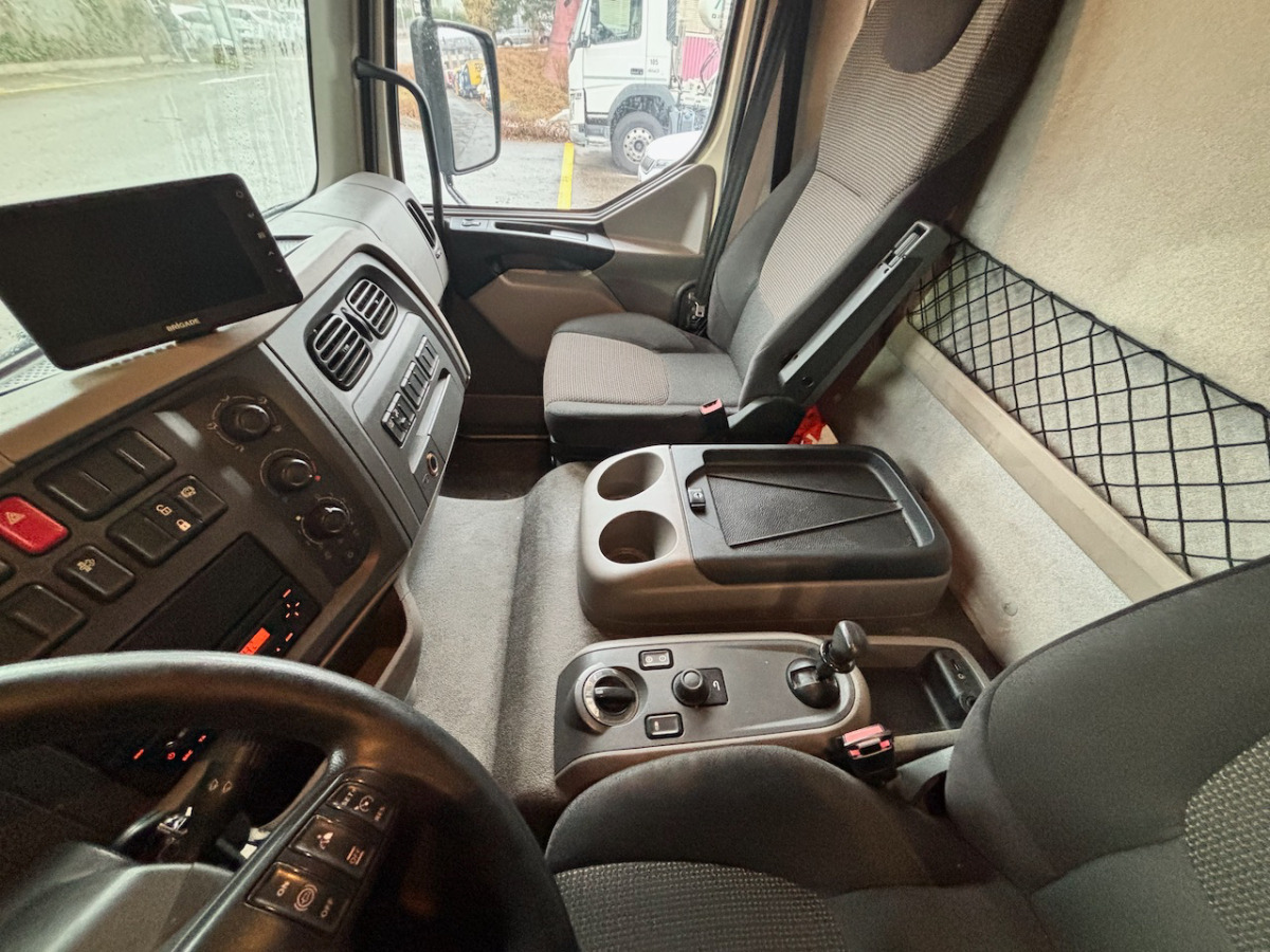 DAF LF 280 - Camion frigorifique: photos 5 DAF LF 280 - Camion frigorifique: photos 5