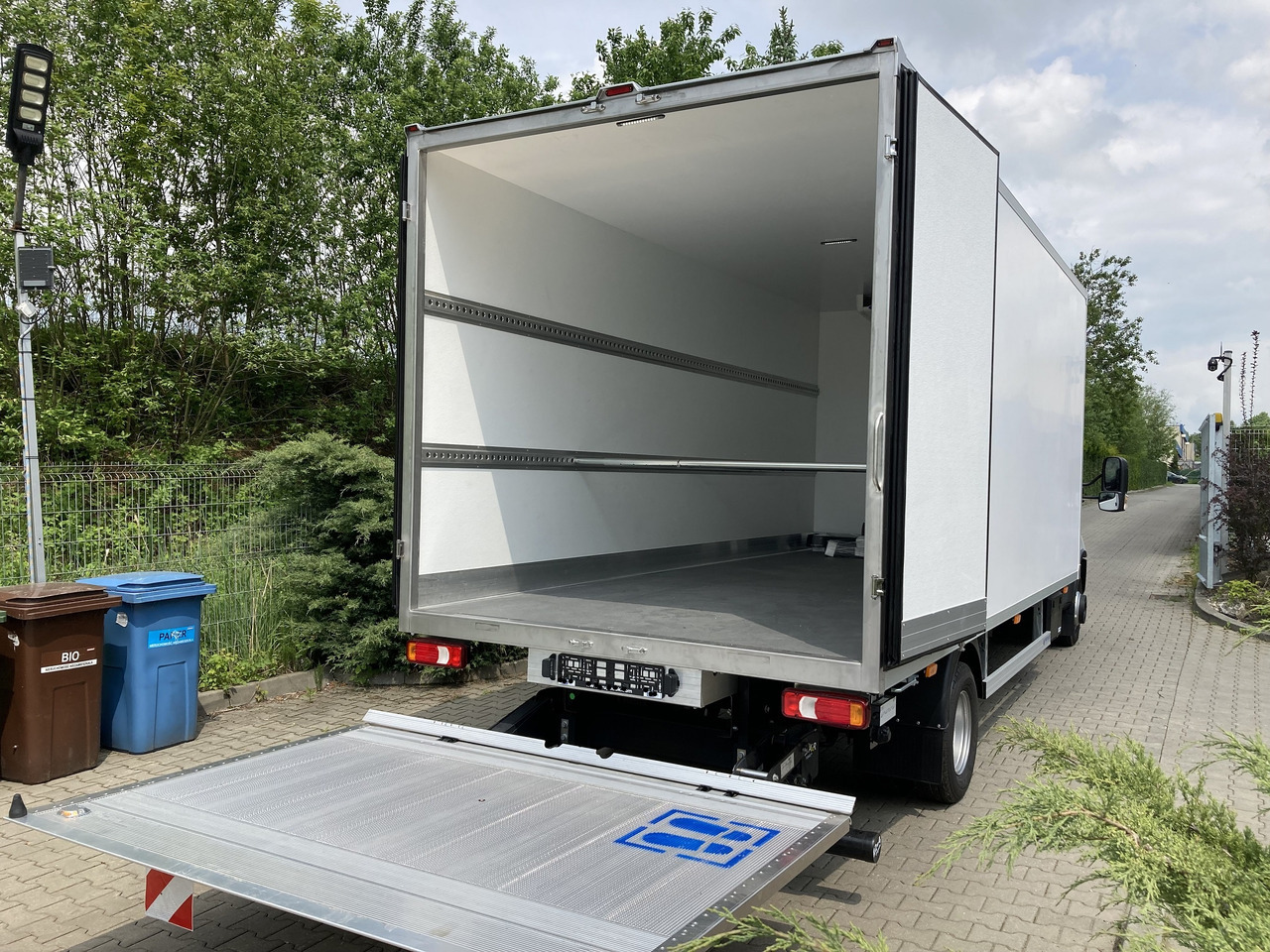 Iveco Daily 70C18 Kühlkoffer LBW BÃR - Utilitaire frigorifique: photos 2 Iveco Daily 70C18 Kühlkoffer LBW BÃR - Utilitaire frigorifique: photos 2