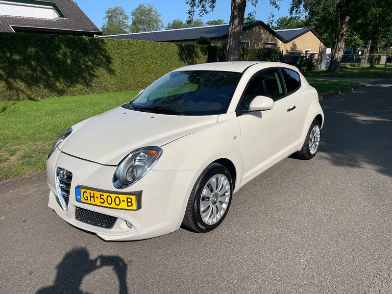 Alfa Romeo MiTo ZEER MOOI in prijs verlaagt - Voiture à hayon: photos 2 Alfa Romeo MiTo ZEER MOOI in prijs verlaagt - Voiture à hayon: photos 2