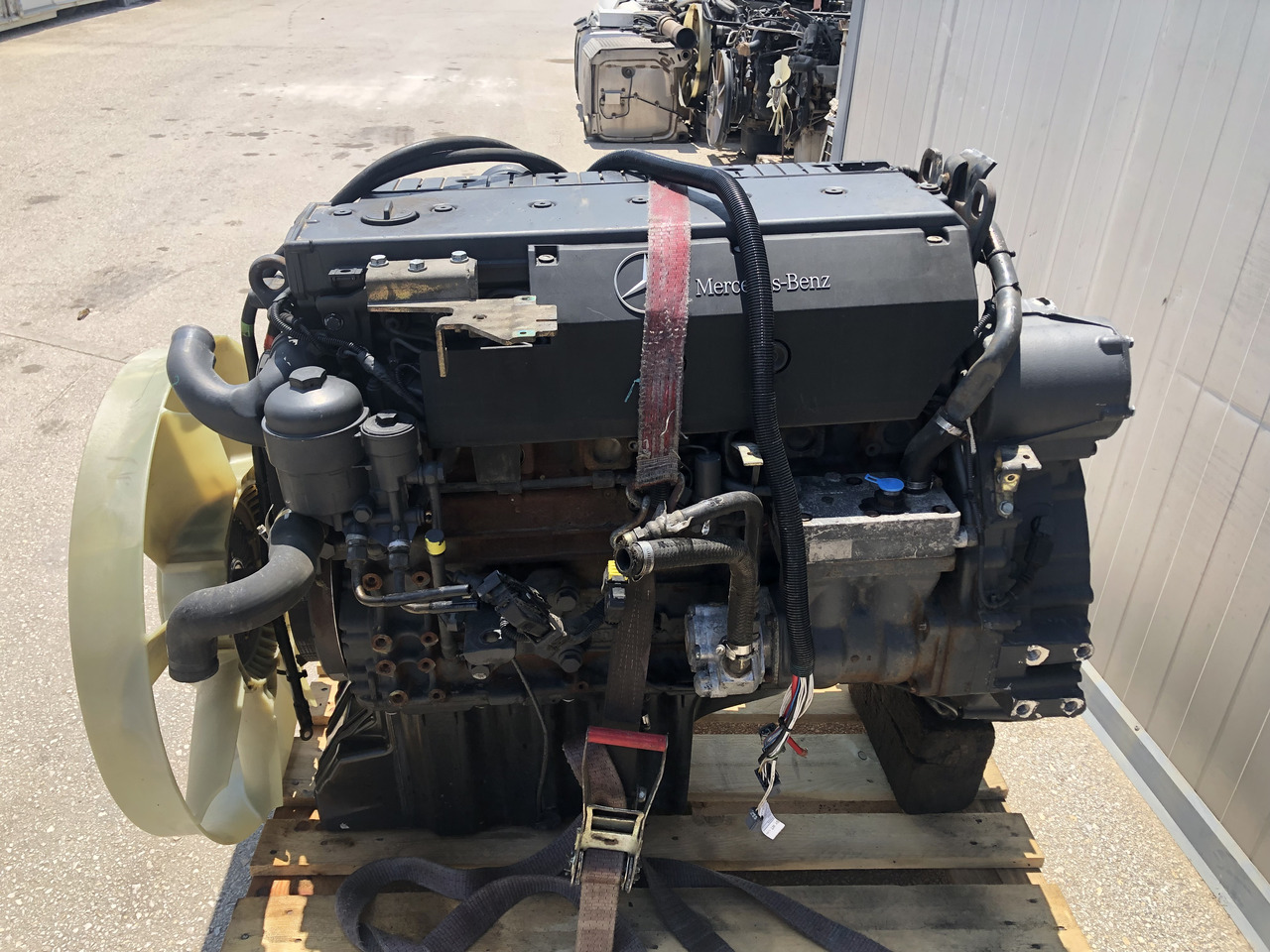 AXOR OM926LA EURO 3 - Moteur et pièces pour Camion: photos 2 AXOR OM926LA EURO 3 - Moteur et pièces pour Camion: photos 2