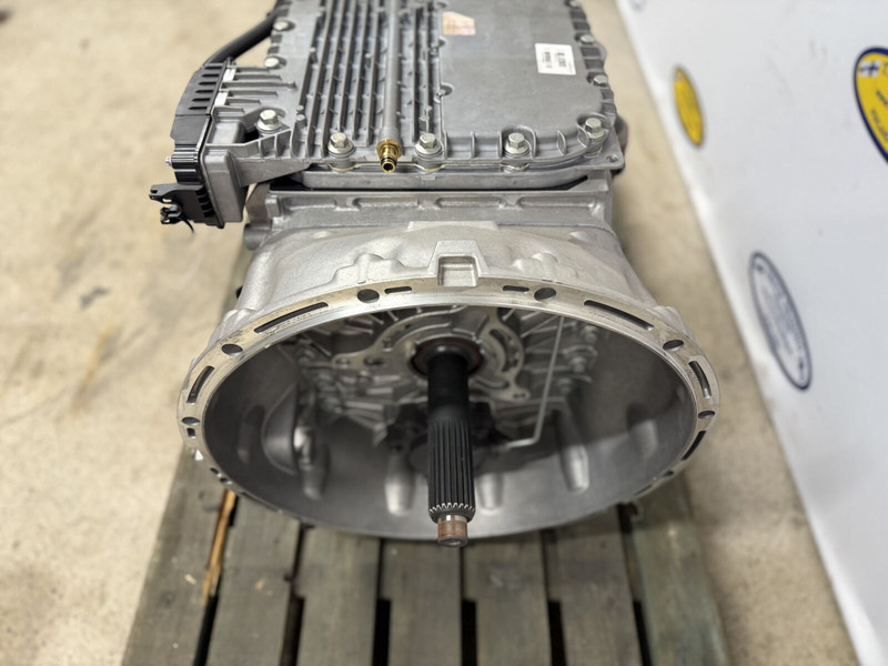 Volvo ATO2612F - Boîte de vitesse: photos 4 Volvo ATO2612F - Boîte de vitesse: photos 4