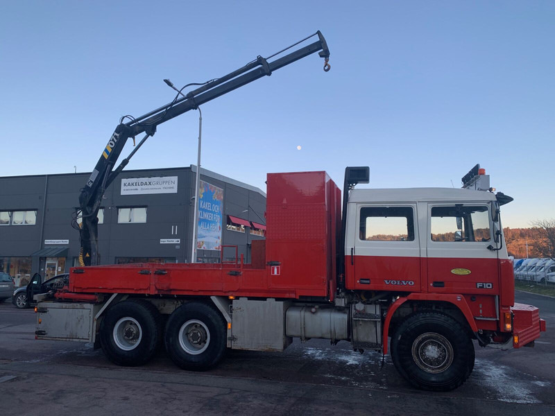 Volvo F10 6x6 with crane - Camion plateau, Camion grue: photos 2 Volvo F10 6x6 with crane - Camion plateau, Camion grue: photos 2