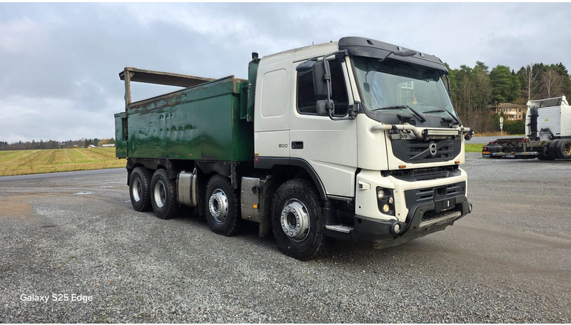 Volvo FMX 500 8x4 ONLY 231 tkm - Camion benne: photos 2 Volvo FMX 500 8x4 ONLY 231 tkm - Camion benne: photos 2