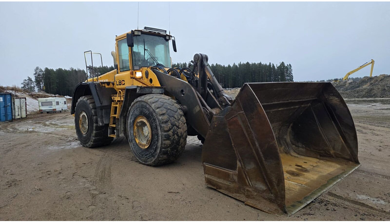Volvo L220E - Chargeuse sur pneus: photos 4 Volvo L220E - Chargeuse sur pneus: photos 4