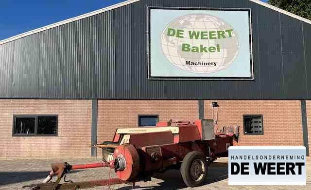 International 440 - Presse à balles cubiques: photos 2 International 440 - Presse à balles cubiques: photos 2