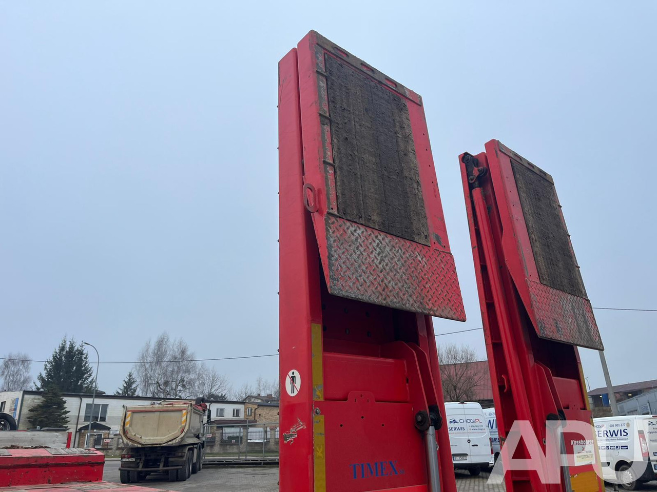 Kaessbohrer STZ-VH3 - Semi-remorque surbaissé: photos 2 Kaessbohrer STZ-VH3 - Semi-remorque surbaissé: photos 2