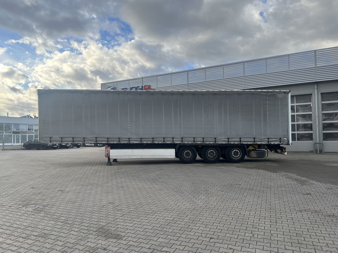 Naczepa ciężarowa KRONE - Semi-remorque rideaux coulissants: photos 2 Naczepa ciężarowa KRONE - Semi-remorque rideaux coulissants: photos 2