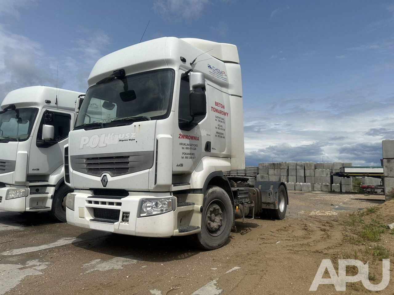 RENAULT PREMIUM 460 - Tracteur routier: photos 1 RENAULT PREMIUM 460 - Tracteur routier: photos 1