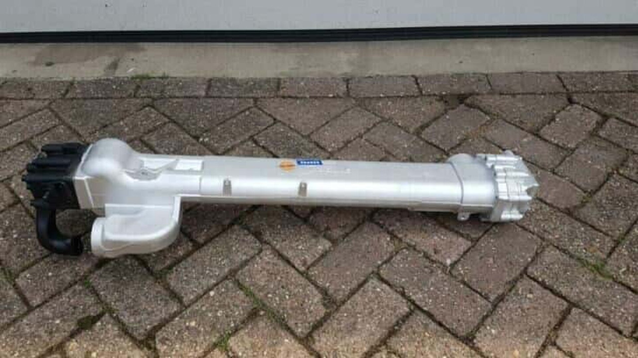 Nieuw MAN TAG D26 EGR recirkulator met houder 51081007141 - Refroidisseur EGR pour Camion: photos 2 Nieuw MAN TAG D26 EGR recirkulator met houder 51081007141 - Refroidisseur EGR pour Camion: photos 2