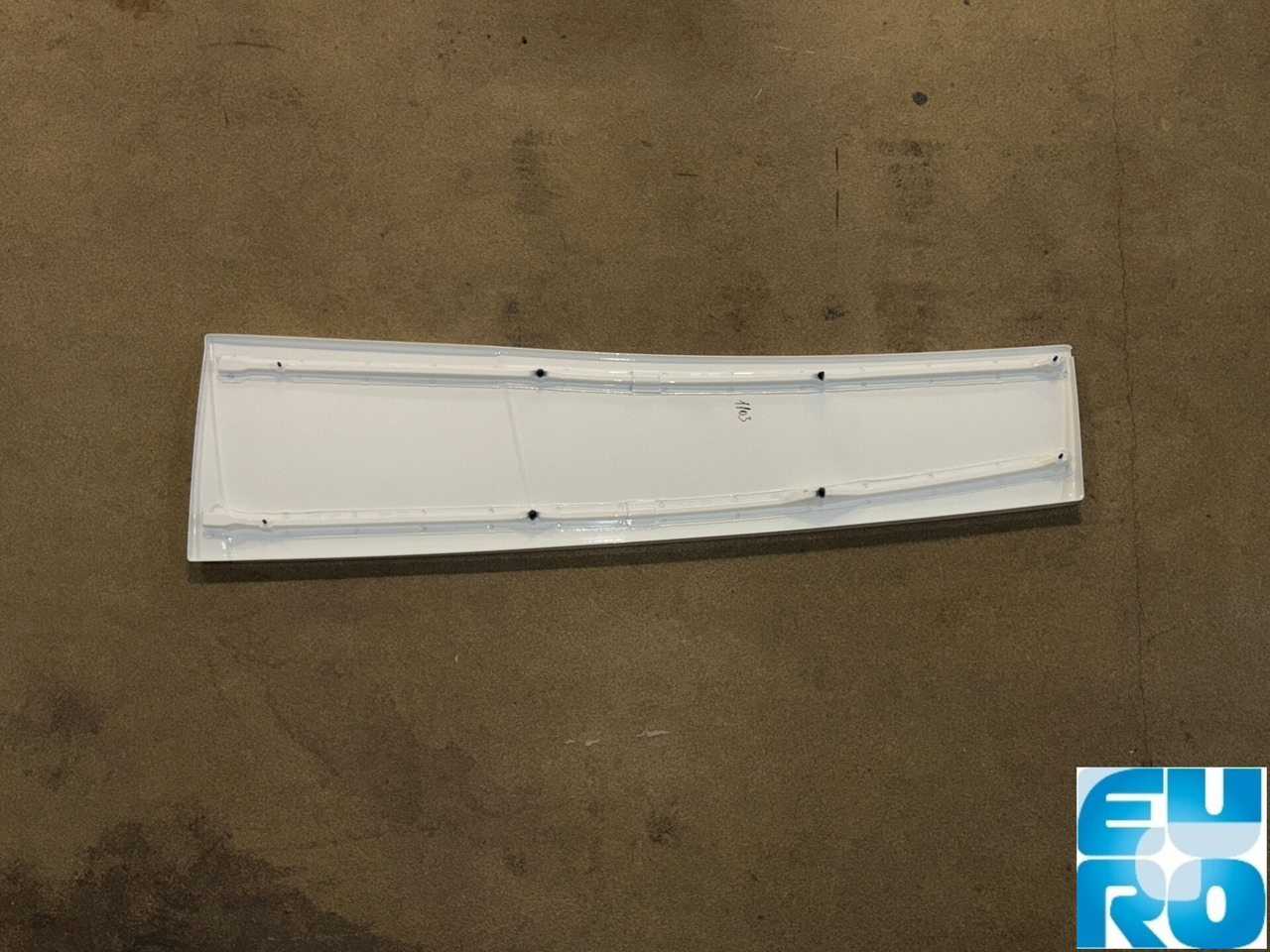 VOLVO FH4 DEFLECTOR RECHTS GEBRUIKT 84203637U - Aile pour Camion: photos 2 VOLVO FH4 DEFLECTOR RECHTS GEBRUIKT 84203637U - Aile pour Camion: photos 2