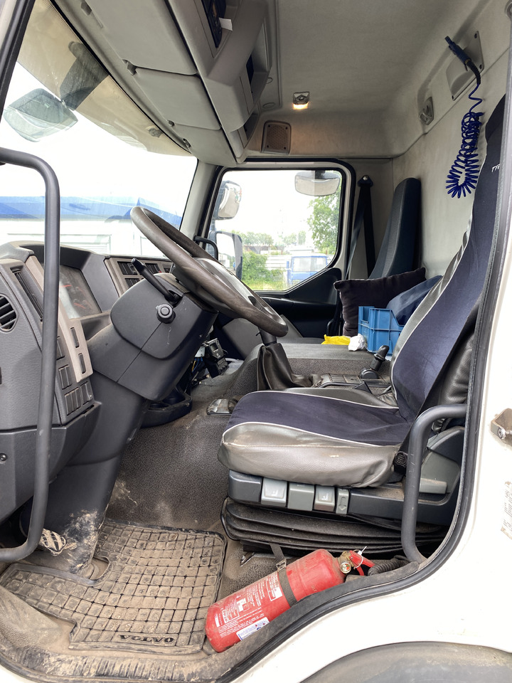 VOLVO FE - Camion frigorifique: photos 4 VOLVO FE - Camion frigorifique: photos 4