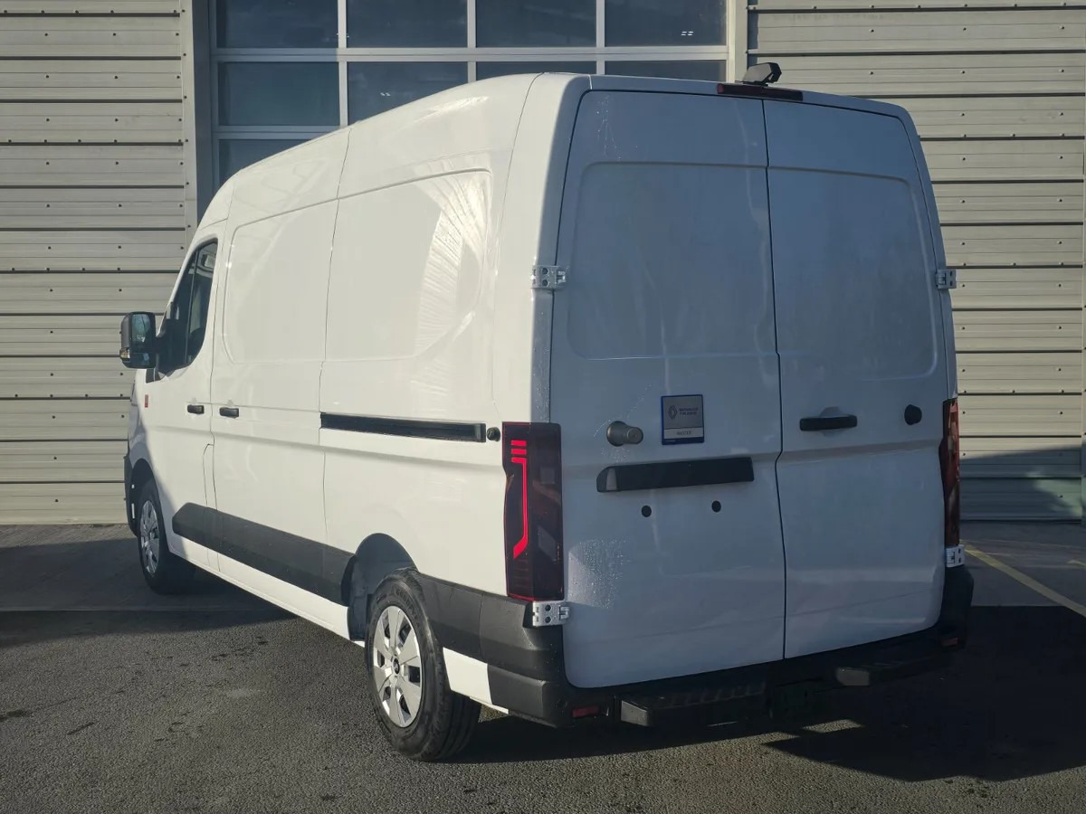 2025 Renault E-Tech Master L2H2 - Fourgon utilitaire: photos 3 2025 Renault E-Tech Master L2H2 - Fourgon utilitaire: photos 3