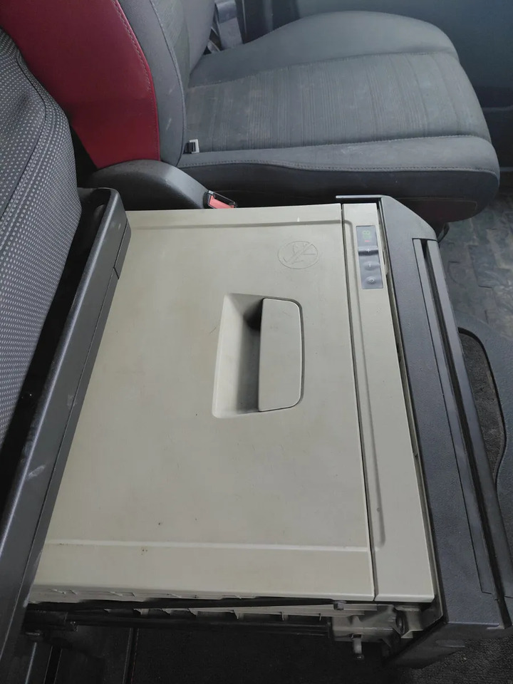 2016 Volvo FH460 Globetrotter - Tracteur routier: photos 2 2016 Volvo FH460 Globetrotter - Tracteur routier: photos 2