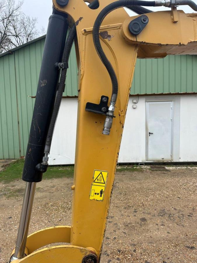 Caterpillar 305.5 E 2CR - Mini pelle: photos 4 Caterpillar 305.5 E 2CR - Mini pelle: photos 4