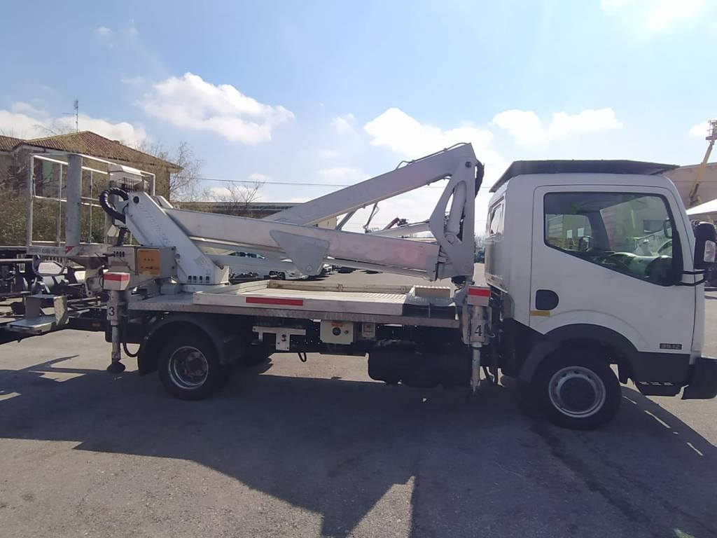 Camion avec nacelle Multitel HX200: photos 11 Camion avec nacelle Multitel HX200: photos 11