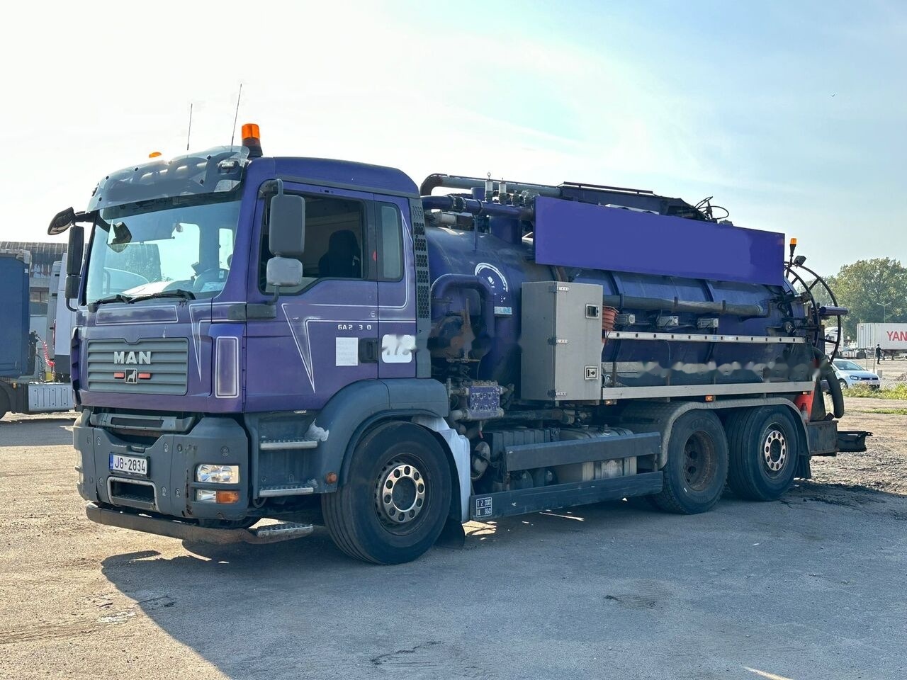 MAN TGA 26.360 - Camion vidangeur: photos 2 MAN TGA 26.360 - Camion vidangeur: photos 2