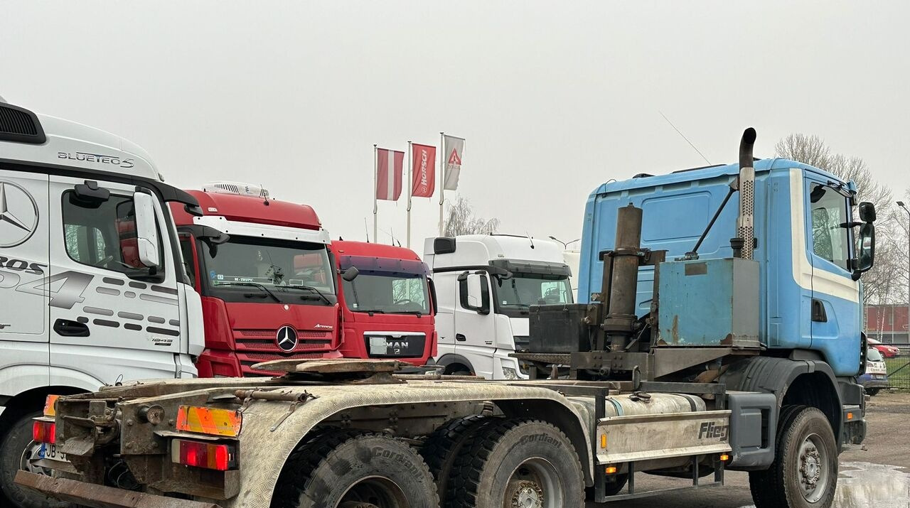 Scania 124C 6x6 steel - Tracteur routier: photos 4 Scania 124C 6x6 steel - Tracteur routier: photos 4