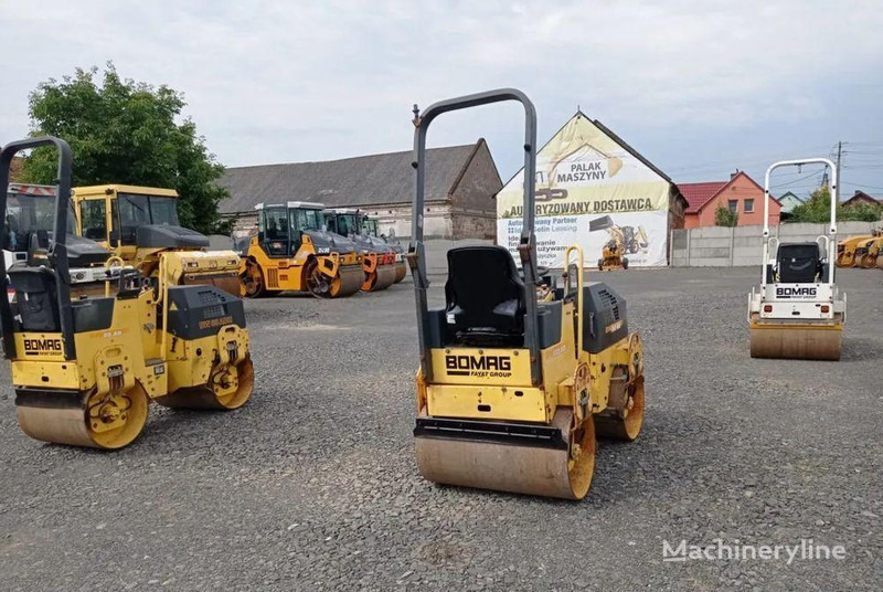 Bomag BW 100 road roller - Compacteur: photos 3 Bomag BW 100 road roller - Compacteur: photos 3