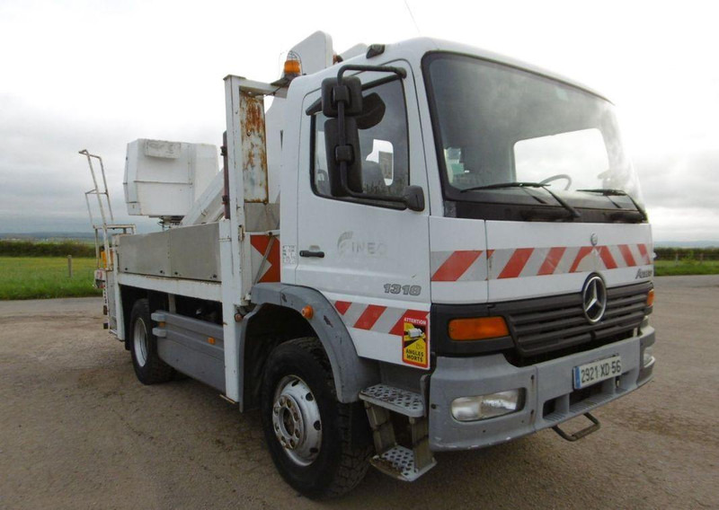 Mercedes-Benz Atego 1318 Nacelle - Lifting basket truck - Camion, Camion grue: photos 2 Mercedes-Benz Atego 1318 Nacelle - Lifting basket truck - Camion, Camion grue: photos 2