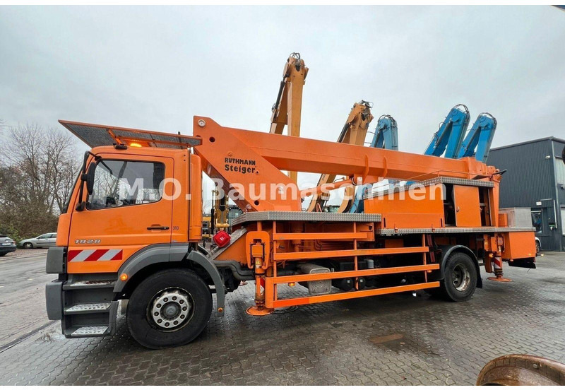 Mercedes-Benz Atego 1928 Ruthmann T 435 45 m - Camion, Camion grue: photos 5 Mercedes-Benz Atego 1928 Ruthmann T 435 45 m - Camion, Camion grue: photos 5