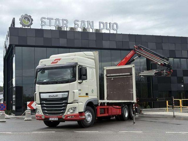 DAF XF 440 6x2 Fassi F365 FLY JIBCranePallet Grippe - Camion plateau, Camion grue: photos 1 DAF XF 440 6x2 Fassi F365 FLY JIBCranePallet Grippe - Camion plateau, Camion grue: photos 1