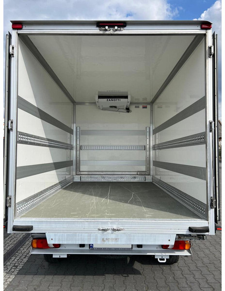 Fiat Ducato REFRIGERATOR CONTAINER BED WEBASTO - Utilitaire frigorifique: photos 5 Fiat Ducato REFRIGERATOR CONTAINER BED WEBASTO - Utilitaire frigorifique: photos 5