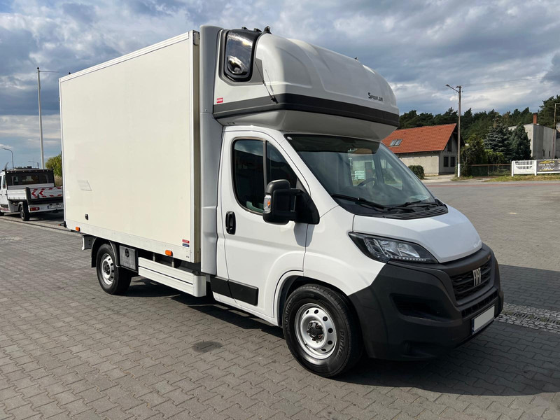 Fiat Ducato REFRIGERATOR CONTAINER BED WEBASTO - Utilitaire frigorifique: photos 4 Fiat Ducato REFRIGERATOR CONTAINER BED WEBASTO - Utilitaire frigorifique: photos 4