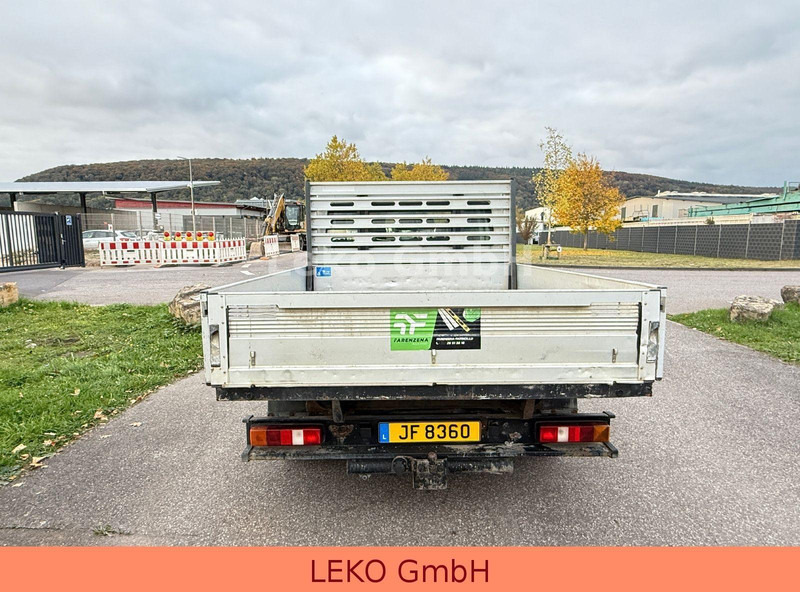 Ford Transit Doppelkabine - Utilitaire plateau: photos 3 Ford Transit Doppelkabine - Utilitaire plateau: photos 3