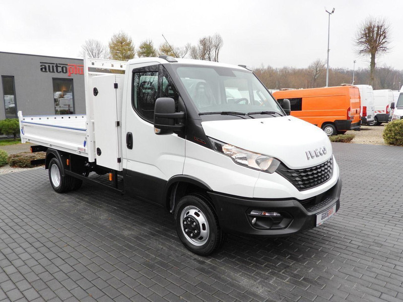 Iveco DAILY 35C16 - Utilitaire benne: photos 4 Iveco DAILY 35C16 - Utilitaire benne: photos 4
